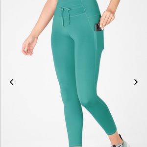 High-Waisted Ultra Cool Shine Panel